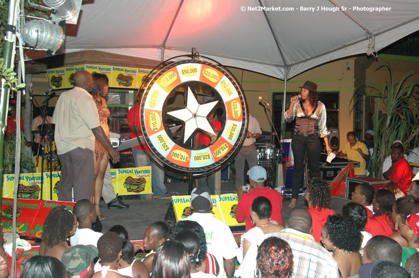 Jamaica Carnival 2007 @ The Jungle, Friday, March 2, 2007, The Jungle, Norman Manley Boulevard, Negril, Westmoreland, Jamaica W.I. - Negril Travel Guide, Negril Jamaica WI - http://www.negriltravelguide.com - info@negriltravelguide.com...!