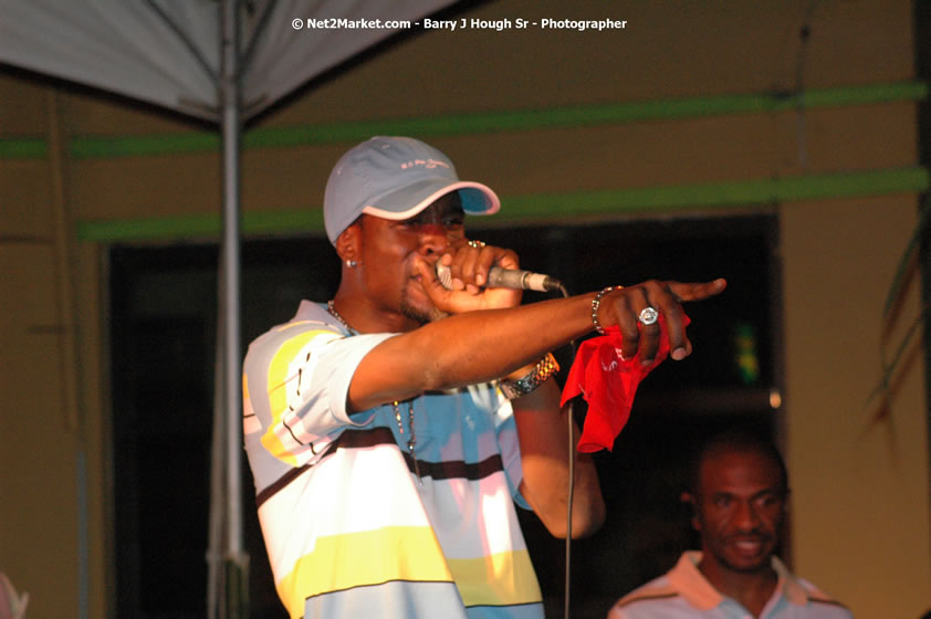 Jamaica Carnival 2007 @ The Jungle, Friday, March 2, 2007, The Jungle, Norman Manley Boulevard, Negril, Westmoreland, Jamaica W.I. - Negril Travel Guide, Negril Jamaica WI - http://www.negriltravelguide.com - info@negriltravelguide.com...!