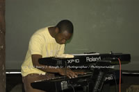 DSC_1729.jpg (48,493 bytes)