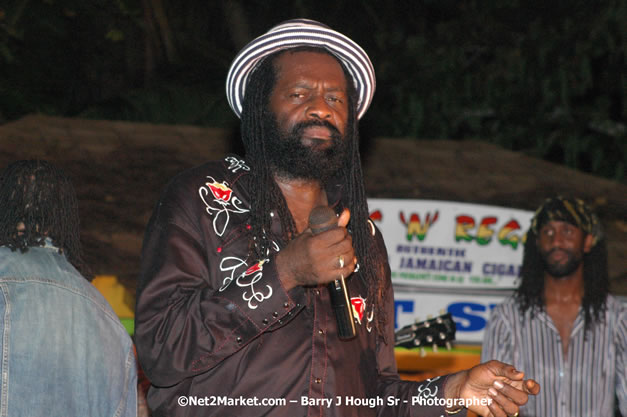 Tarrus Riley, Jimmy Riley, and Dwayne Stephensen - Money Cologne Promotions in association with "British Link Up" presents Summer Jam featuring She's Royal Tarrus Riley & Jimmy Riley - Plus Ras Slick, Sham Dawg, and Whiskey Bagio @ Roots Bamboo, Norman Manley Boulevard, Negril, Jamaica W.I. - Backed up Dean Fraser & The Hurricanne Band - MC Barry G and Rev. BB - July 25, 2007 - Negril Travel Guide.com, Negril Jamaica WI - http://www.negriltravelguide.com - info@negriltravelguide.com...!