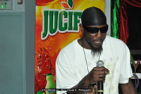 DSC_1601.jpg (70,483 bytes)